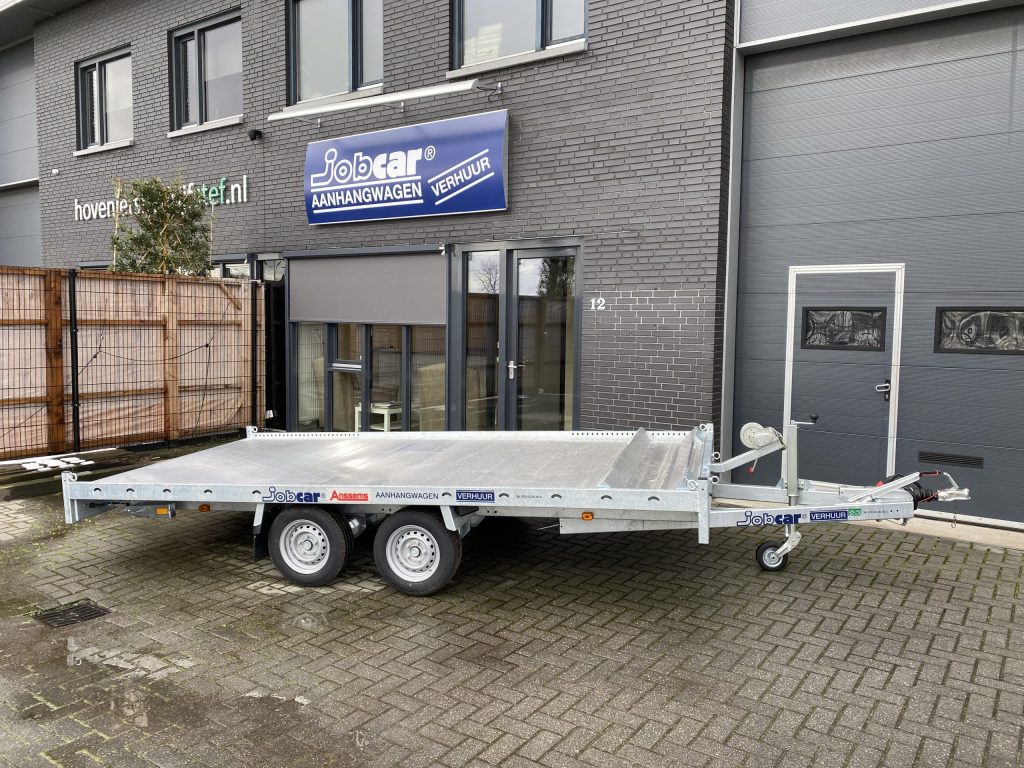 Anssems autoambulance plateauwagen - aanhangwagens te huur bij JobCar